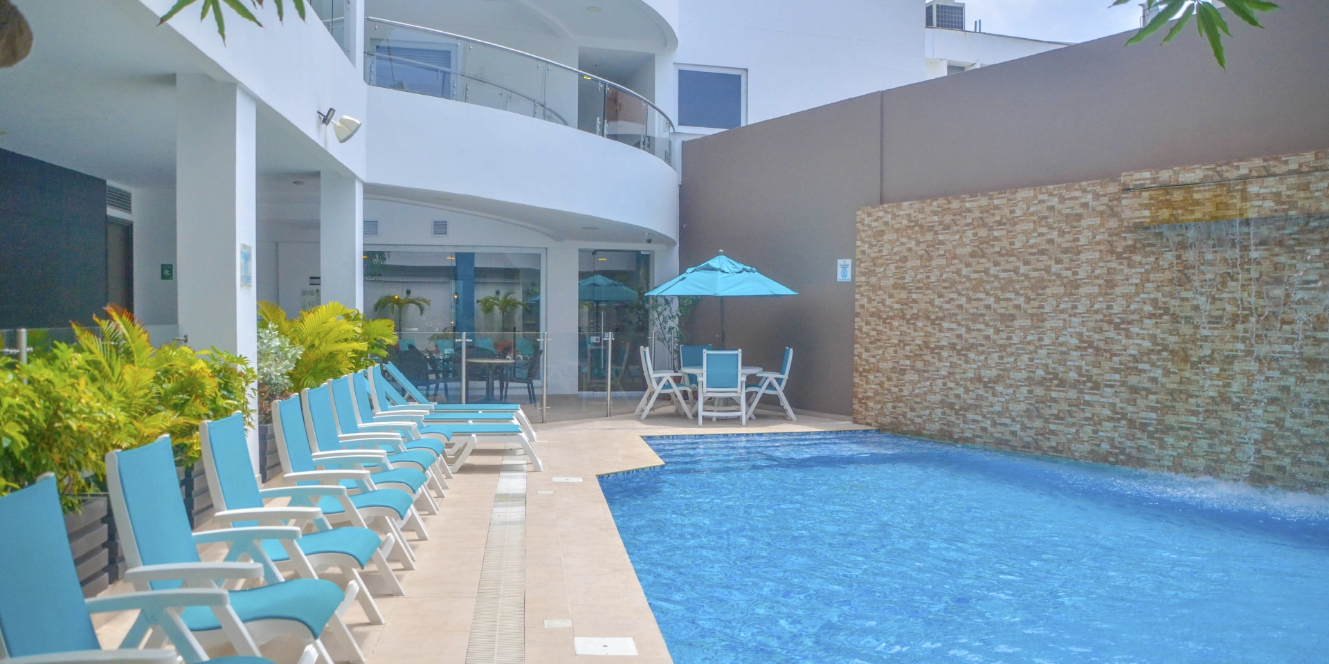 Hotel Portobelo Plaza de las Américas